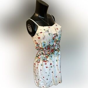 Adorable floral garden dress w/ adjustable straps • sz M, used ***777SALE!***